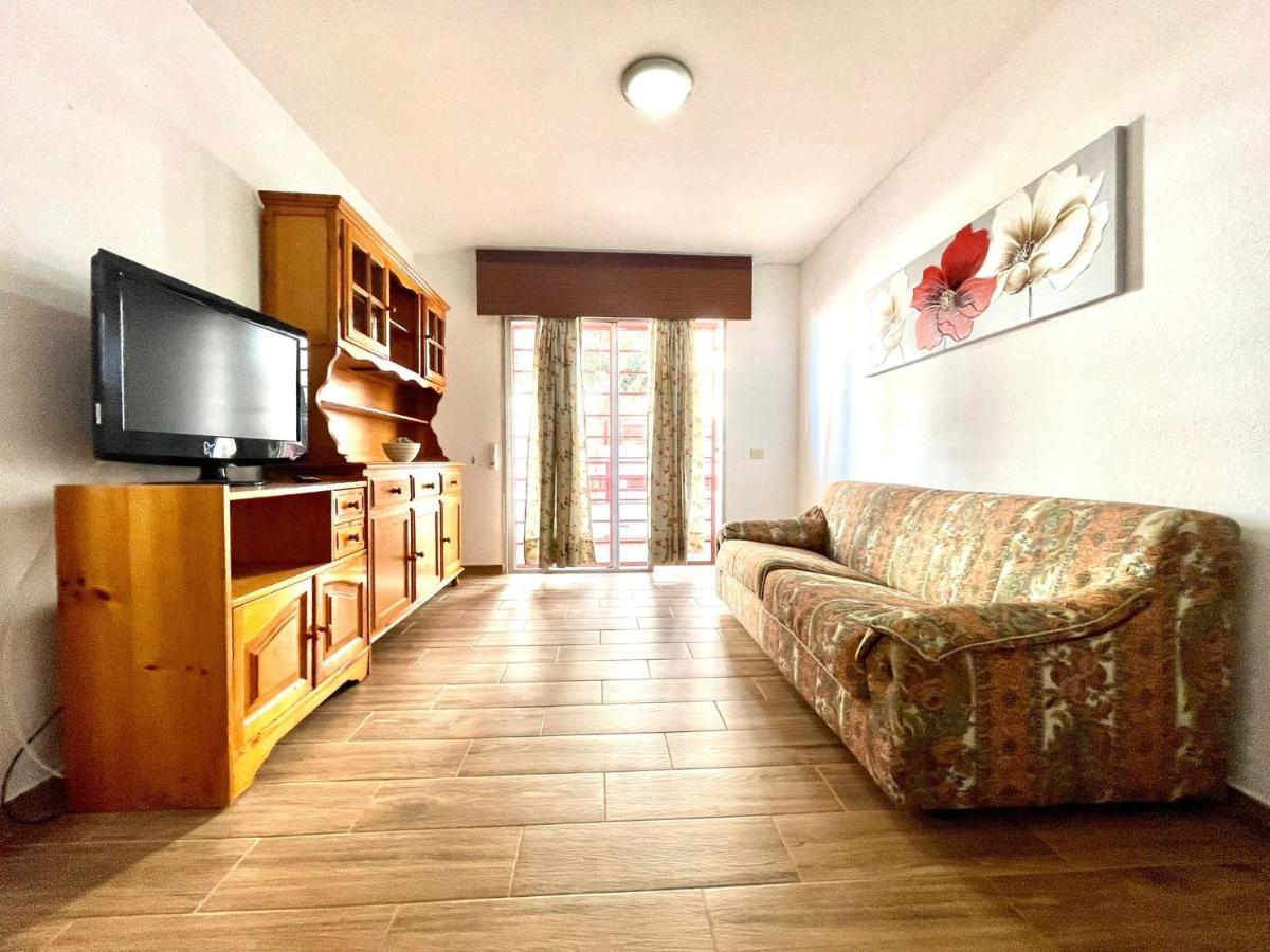 Apartamento Urb. Palmeras Del Sur Con Piscina Costa Adeje  Exteriör bild